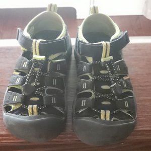 Boys Keen Newport H2 Hiking Sandals Size 1